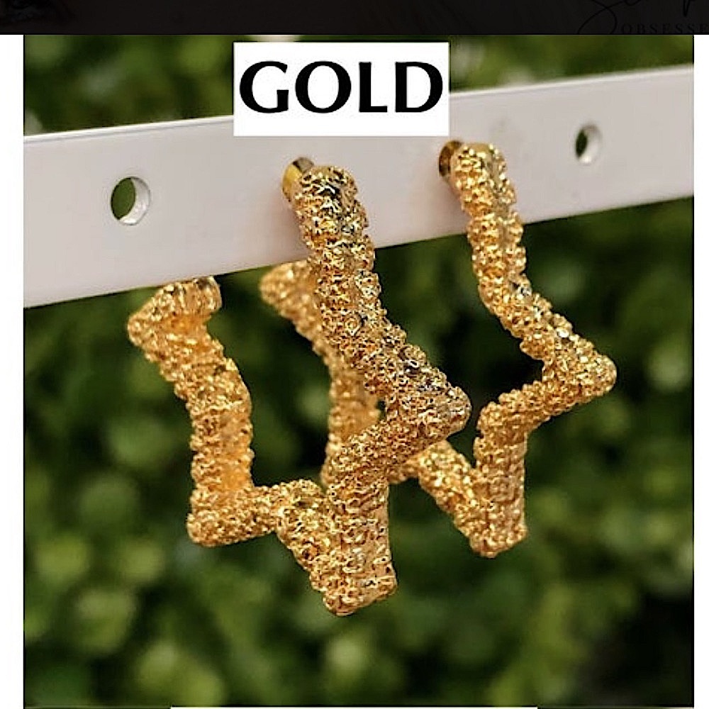 🆕🌿💛CR: Gold Dipped Sparkly 3/4 Star Hoops